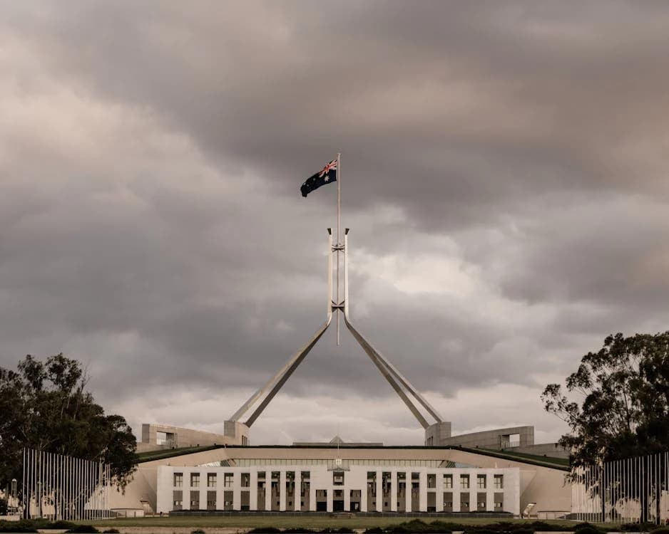 Coalition loses rich, migrants. Labor gains miners. Far right gains Middle Easterners.