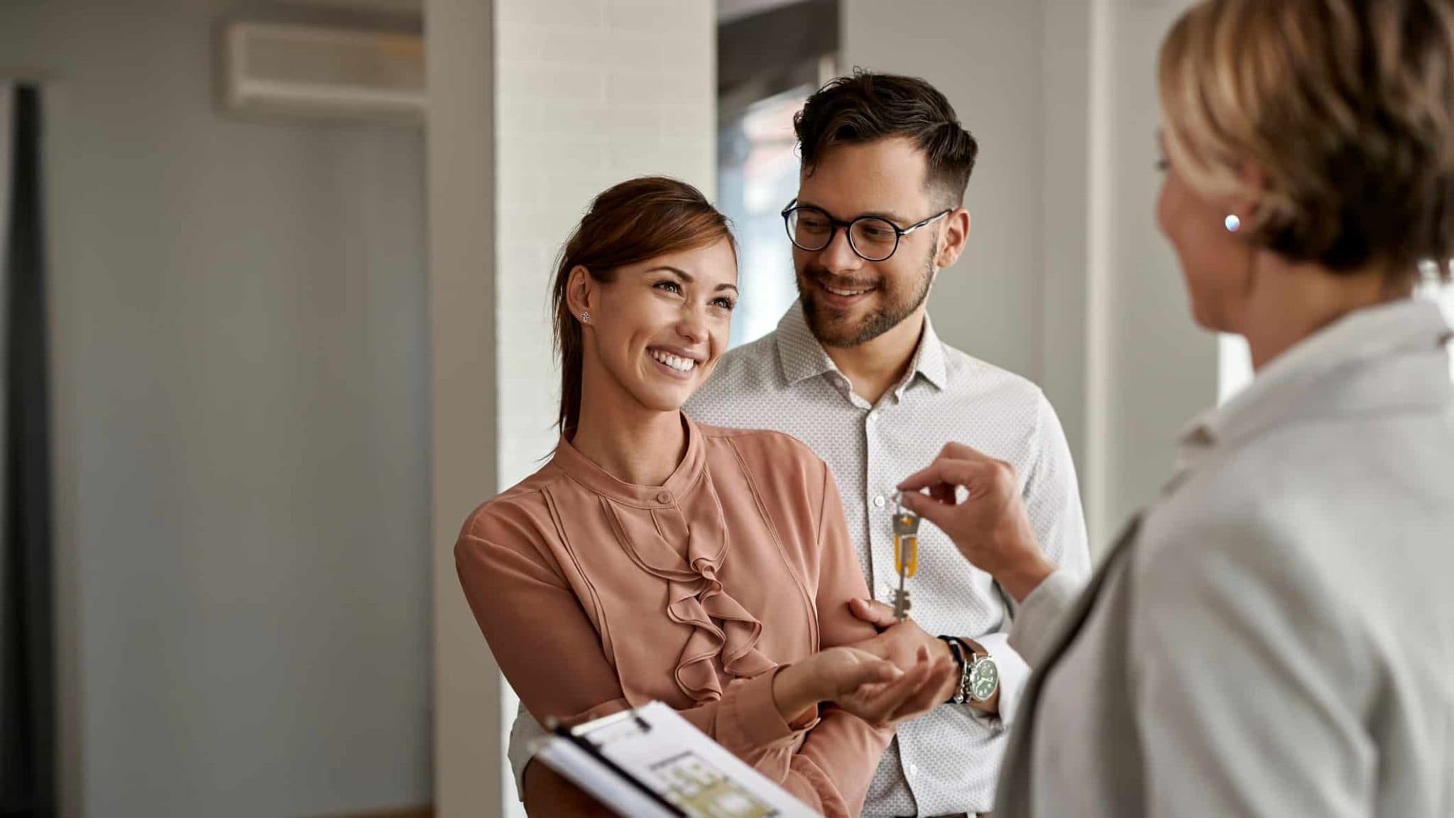 Invest Confidently with Microburbs: A Real Estate Investor’s Edge