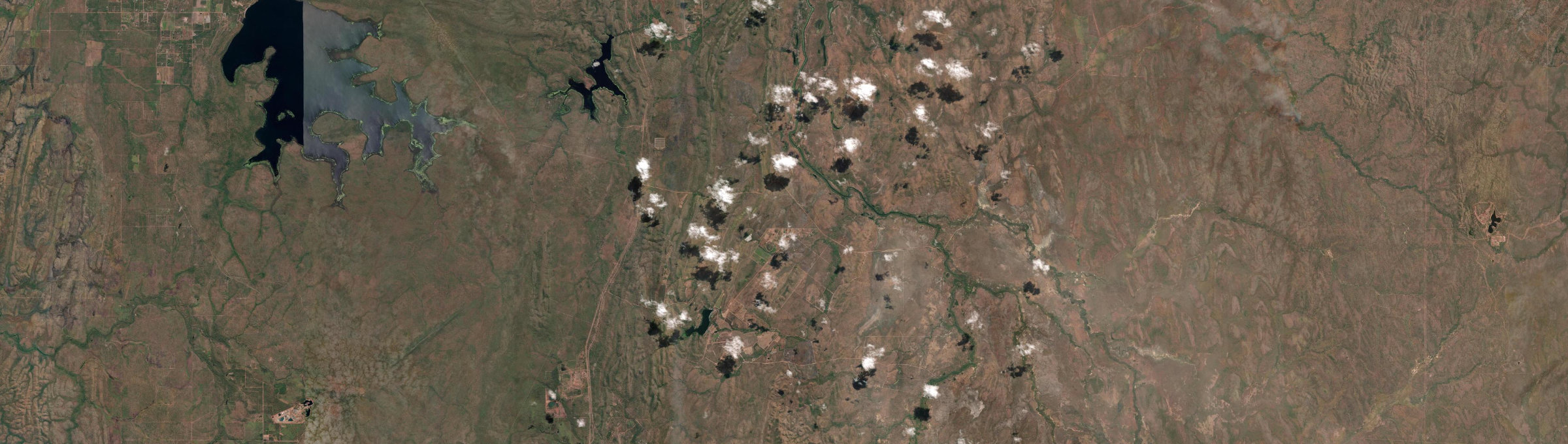 Aerial view of Lake Bennett, NT