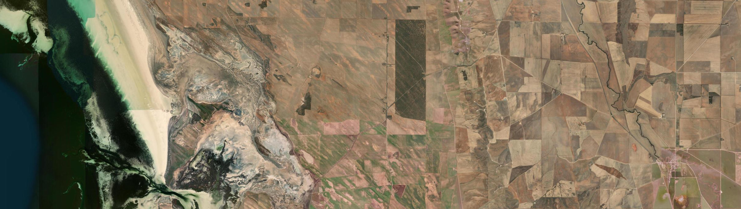 Aerial view of Clements Gap, SA
