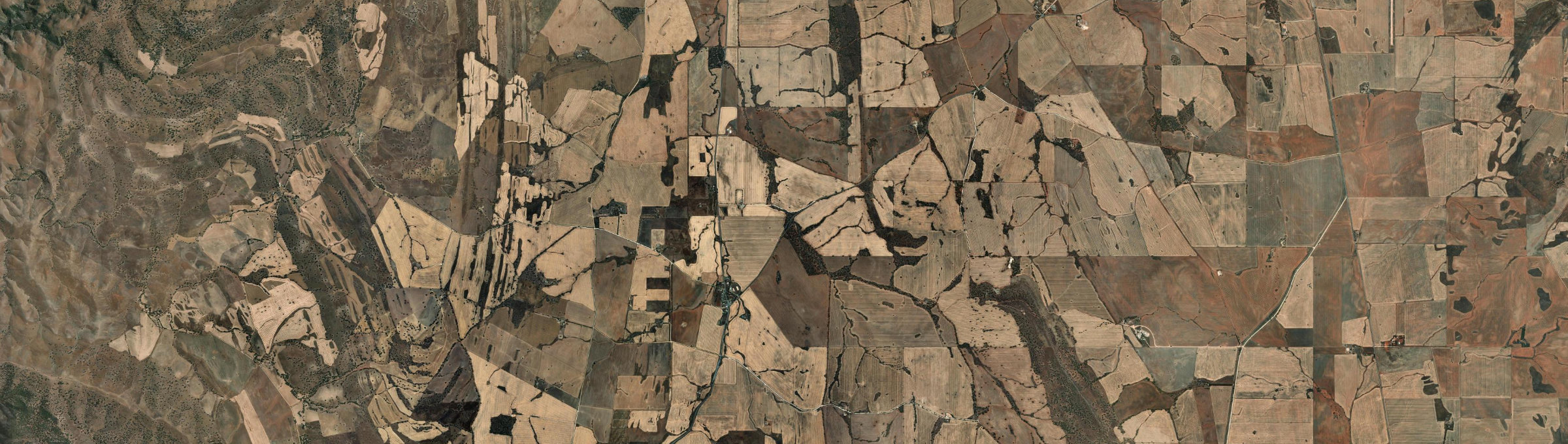 Aerial view of Murray Town, SA