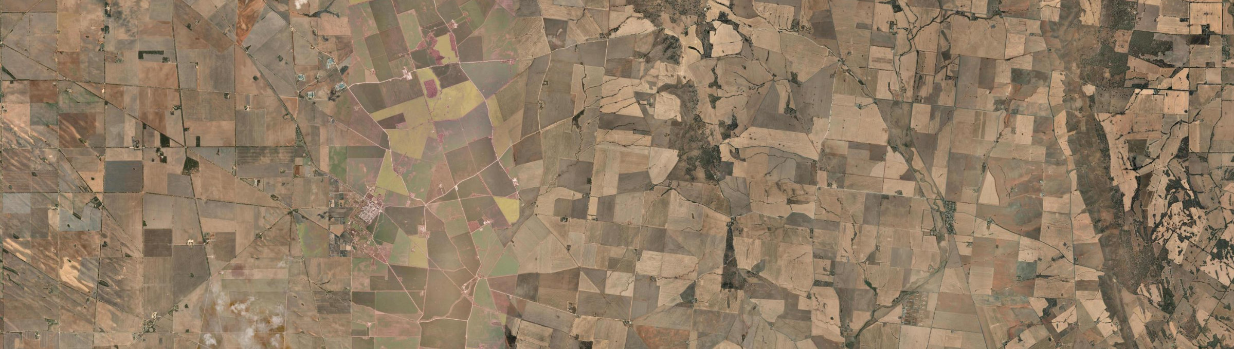 Aerial view of Alma (SA), SA