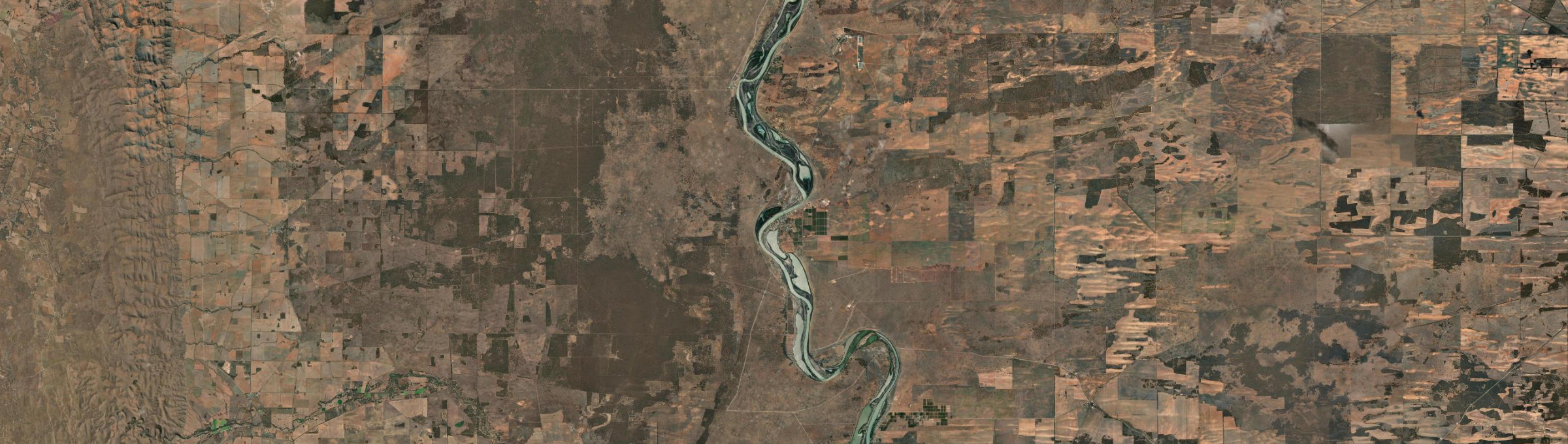Aerial view of Swan Reach (SA), SA