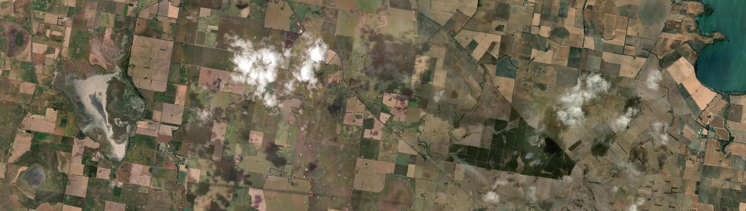 Aerial view of Mena Park, VIC