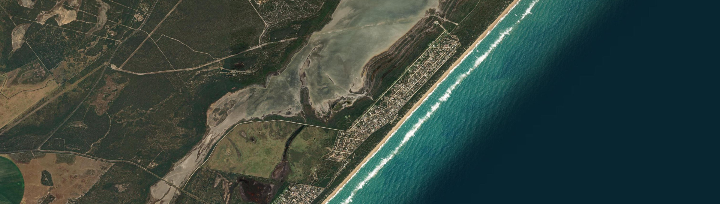 Aerial view of Paradise Beach, VIC