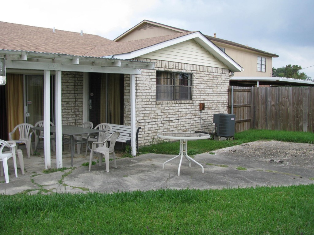 Empty_Backyard