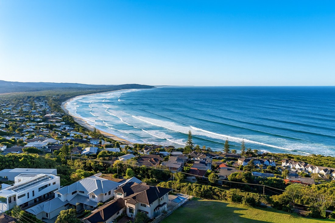 Lennox Head, NSW, Coastal homes overlooking a sandy surf beach